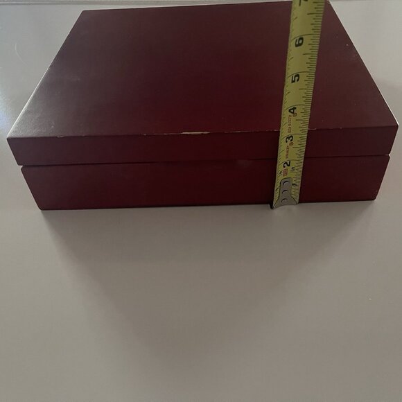 Gold Tone Flatware Stainless Red Wood Box China 45 pc Service for 8 Lightweight - Picture 16 of 16